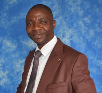 Walker Nyachowe, Founder & Principal Advisor